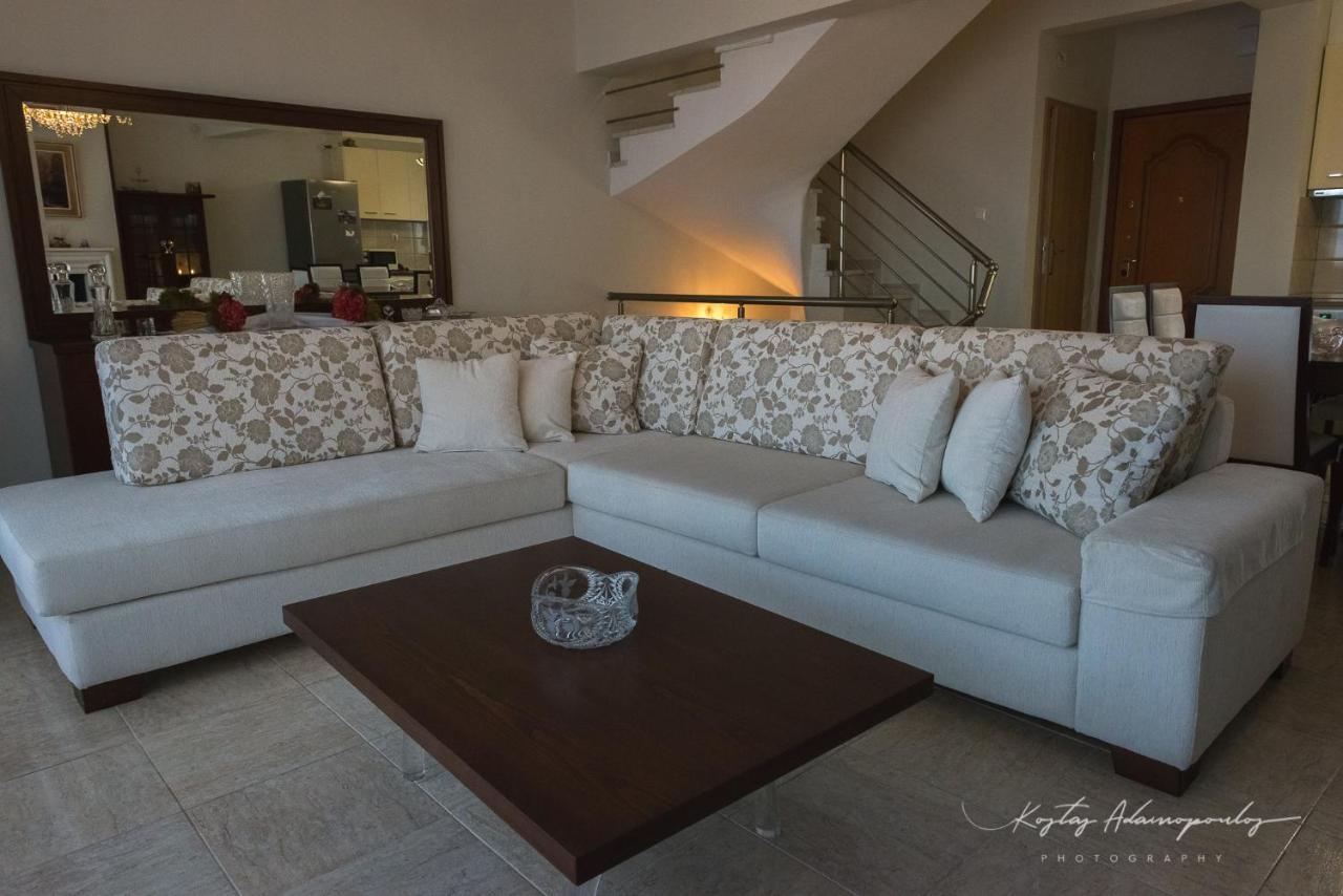 Athina Villa - Premier Sea Palaiontsiflikion Exterior foto